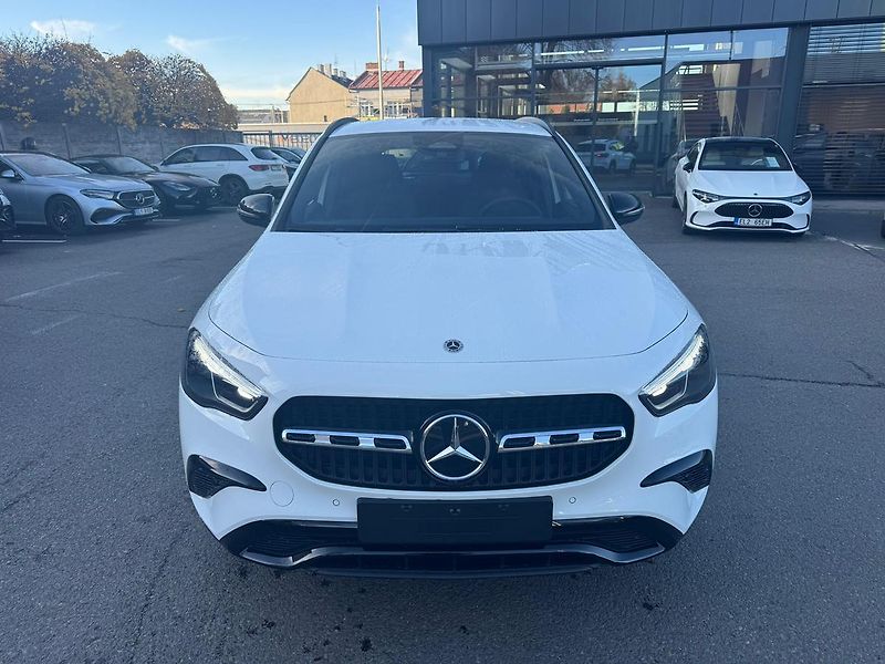 Mercedes-Benz GLA (2025) 200 d 4MATIC - fotka 2 z 24