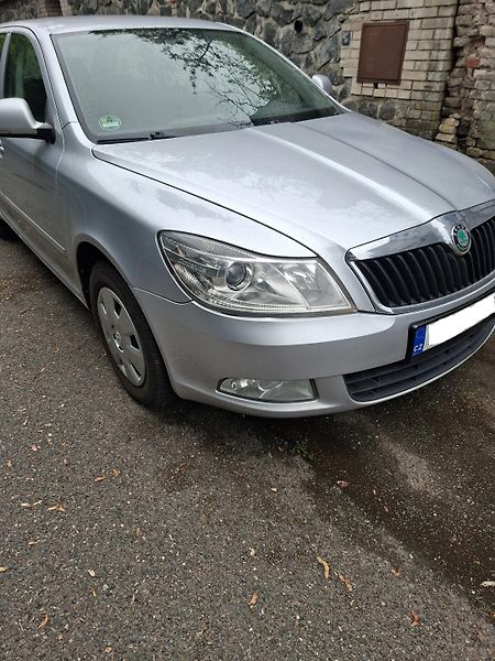 Škoda Octavia (2012) Škoda Octavia II, kombi - fotka 8 z 18