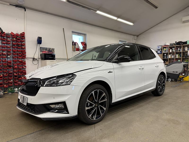 Škoda Fabia Monte Carlo 1.0 TSI 70 kW - fotka 5 z 23