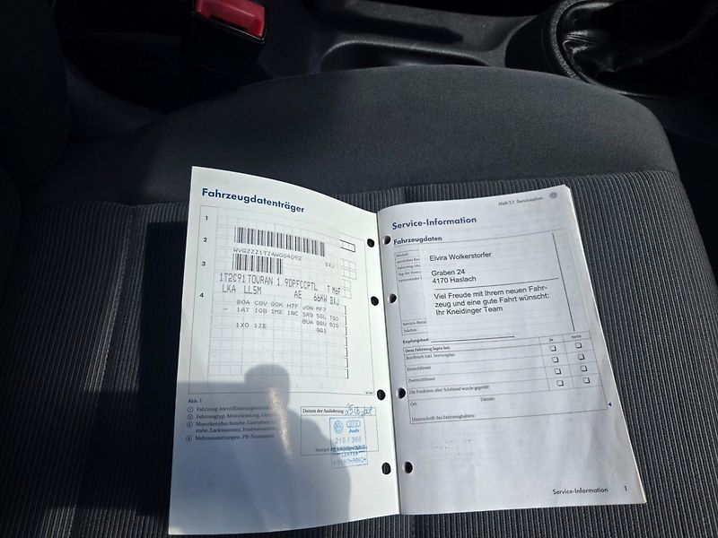 Volkswagen Touran (2009) 1.9 TDI Serviska,Rozvody - fotka 18 z 25