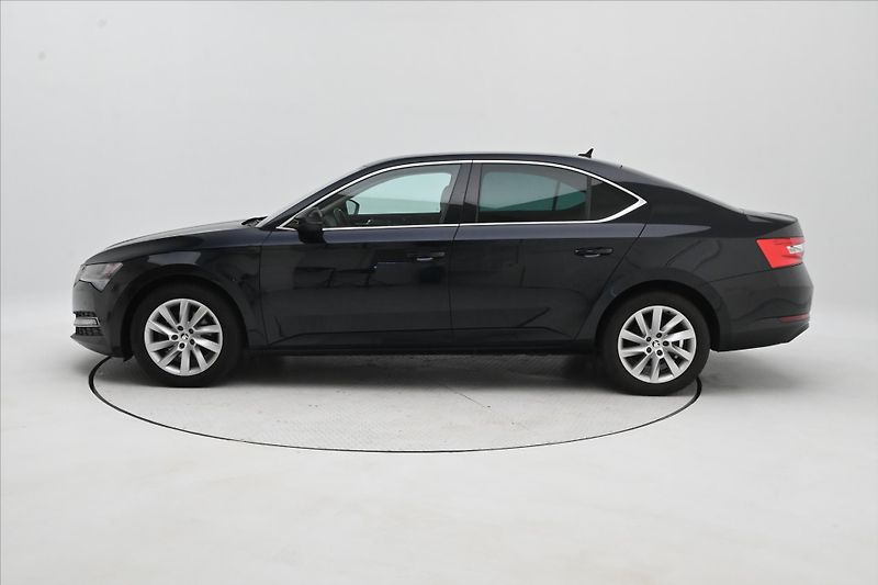 Škoda Superb 2,0 TDI 110kW Style Záruka až - fotka 8 z 32
