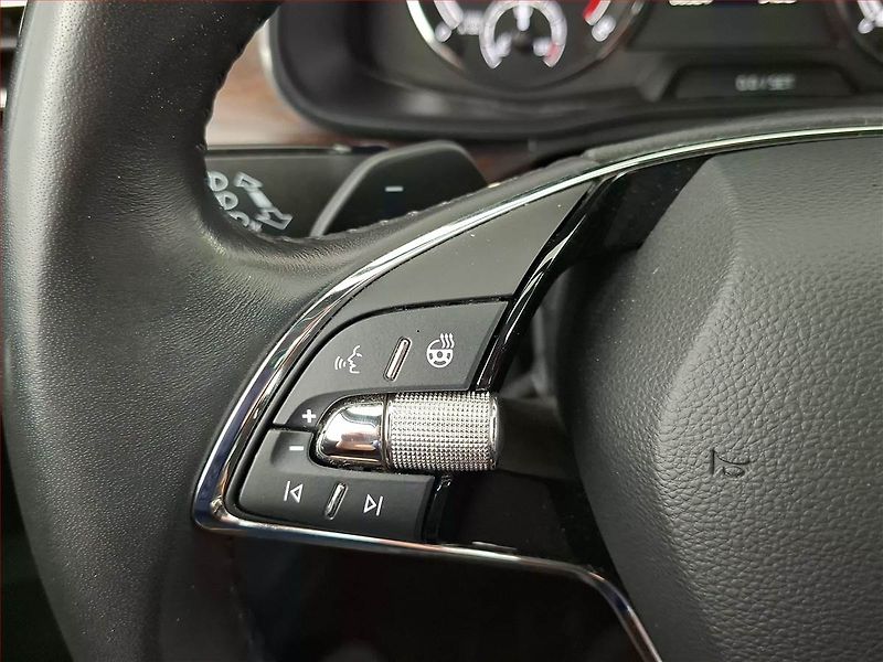 Škoda Kamiq (2022) 1.0 TSI - fotka 16 z 20