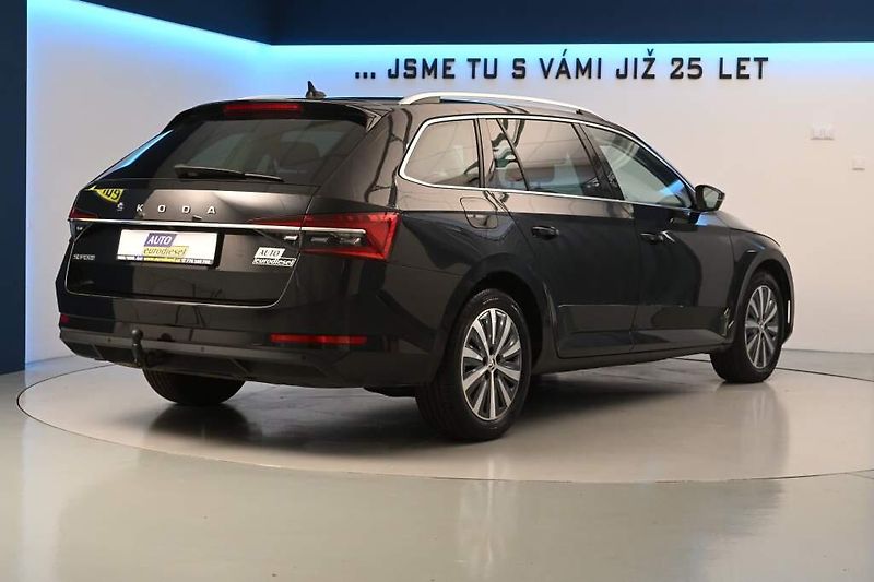 Škoda Superb (2022) 2.0 STYLE 147 KW DSG MATRIX LE - fotka 5 z 35