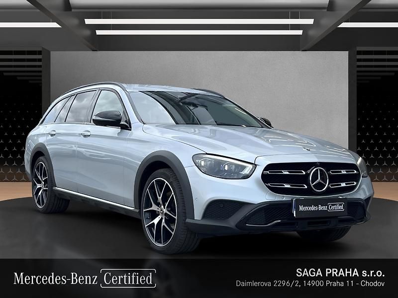 Mercedes-Benz Třídy E E-Třída 220 d 4MATIC All-Terra - fotka 8 z 21