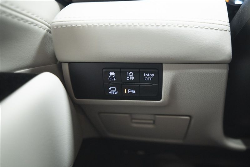 Mazda 6 2,5 SKYACTIV-G AT NAVI KŮŽE ČR - fotka 37 z 44