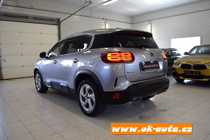 Citroën C5 Aircross HYBRID 225 ě-EAT8 165 kW-DPH - fotka 3 z 68