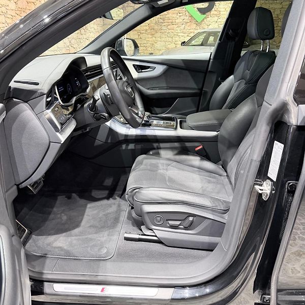 Audi Q8 (2023) Vzduch, Metrix, panorama - fotka 10 z 27
