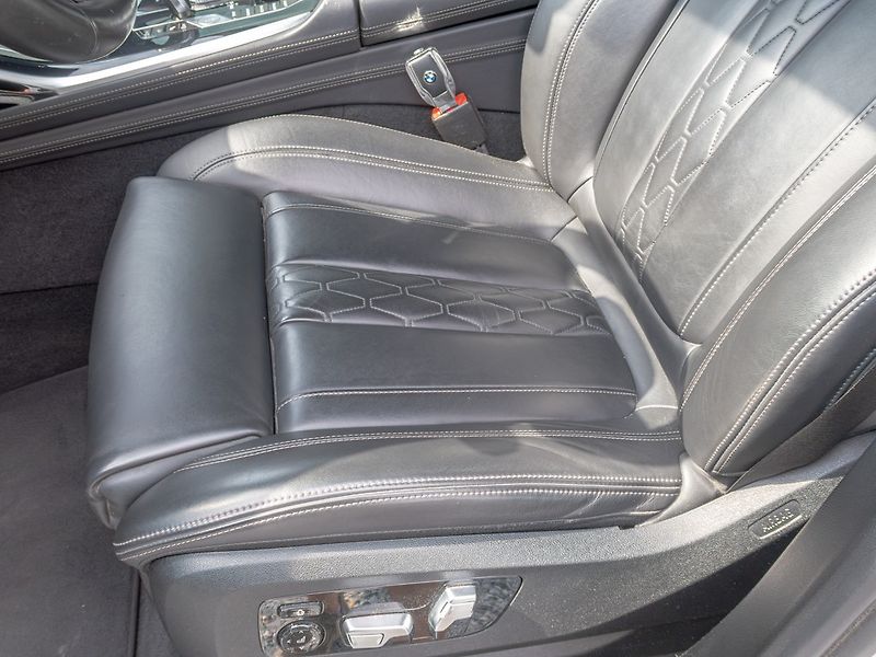 BMW X7 (2019) ČR 3.0i 250KW 7sed – INDIVIDUÁ - fotka 13 z 49
