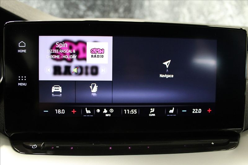 Škoda Octavia 2,0 TDI DSG Style 1.majitel CZ - fotka 22 z 36