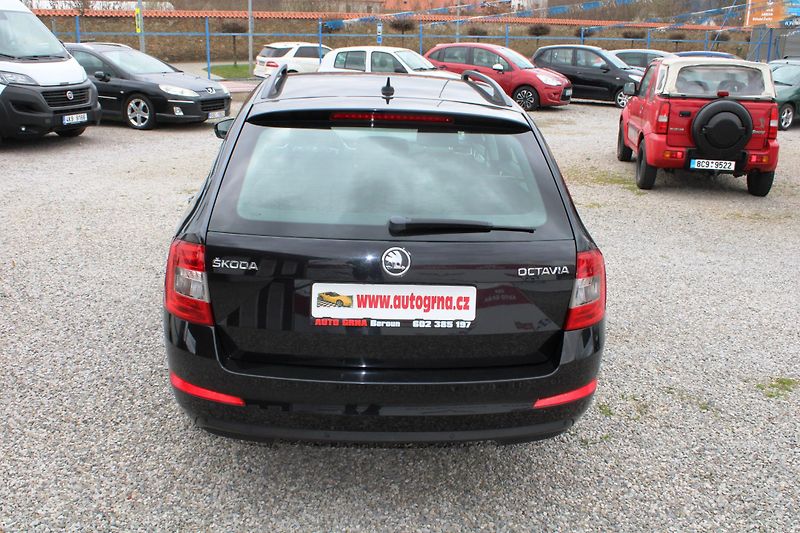 Škoda Octavia (2013) 2,0TDI NAVI KLIMA TEMPOMAT ALU - fotka 6 z 19
