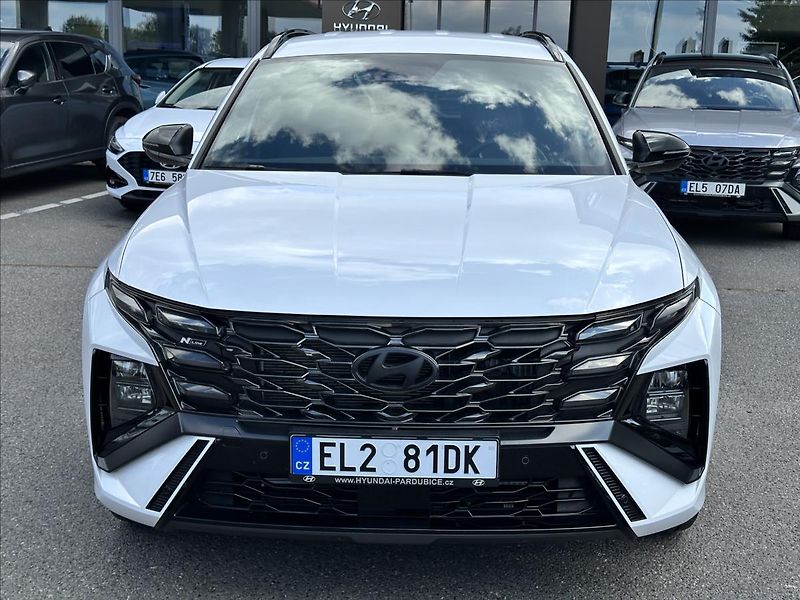 Hyundai Tucson 1,6 T-GDI PHEV N-LINE 4WD AT - fotka 9 z 12