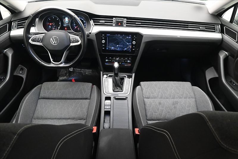 Volkswagen Passat 2,0 TDI 110kW DSG Business Zár - fotka 15 z 32