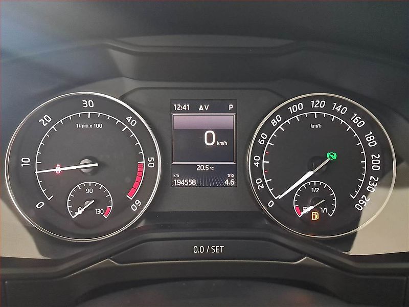 Škoda Superb (2016) Style Plus 2.0 TDI, Automat - fotka 11 z 21