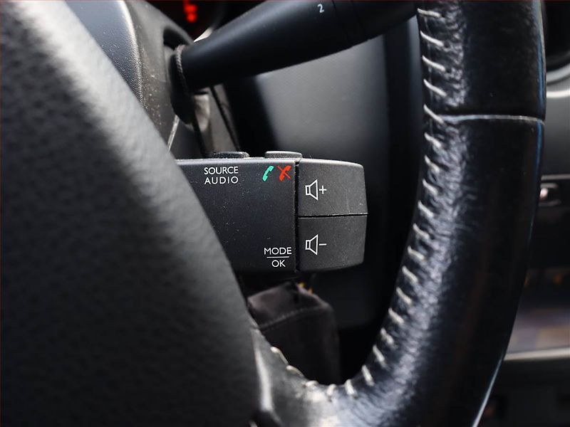 Dacia Duster (2014) 1.2 TCe, Navi, Tempomat - fotka 14 z 14