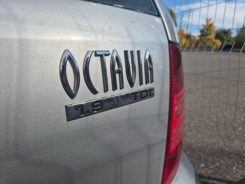 Škoda Octavia (2002) 1.9TDi 66Kw AUTOMAT - fotka 21 z 22