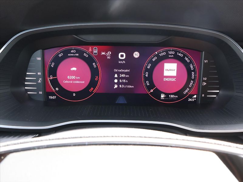 Škoda Octavia 2,0 TSI DSG RS DPH 1.maj CZ - fotka 19 z 31