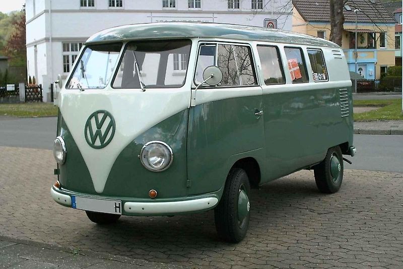 Volkswagen Golf Variant.