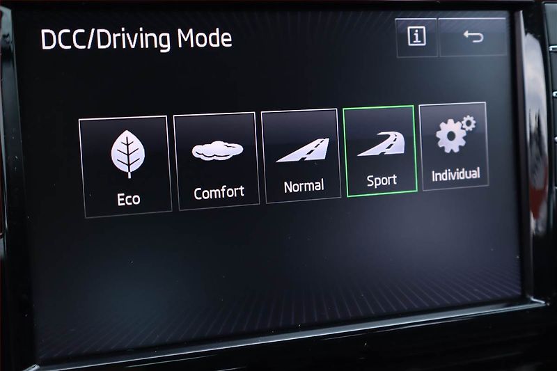 Škoda Superb (2016) Laurin&Klement 2.0 TDI - fotka 20 z 30