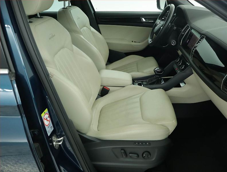 Škoda Kodiaq (2023) Laurin&Klement 2.0 TDI - fotka 9 z 21