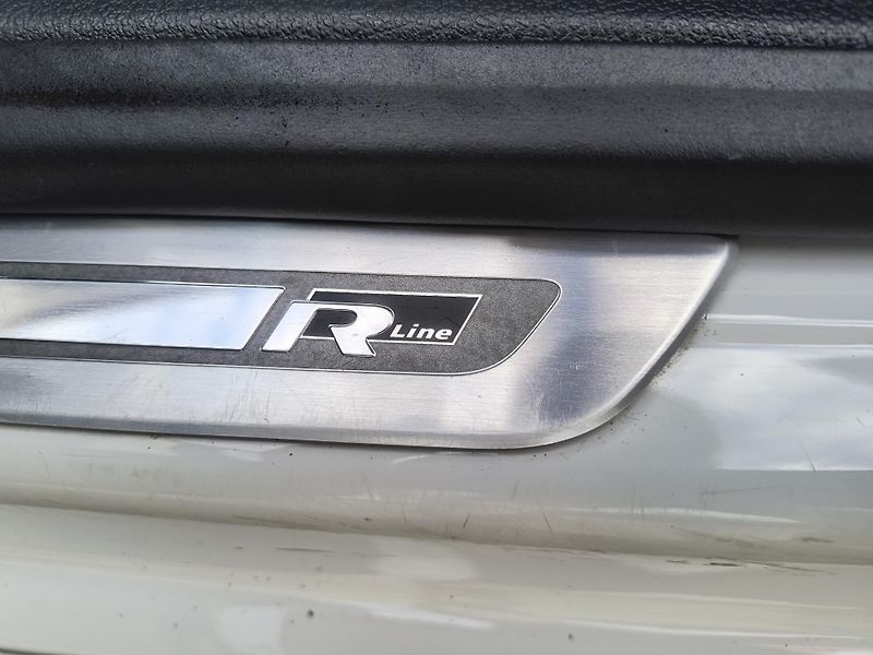 Volkswagen Tiguan (2013) 2.0 TDI 4X4 DSG 130KW R-LINE  - fotka 23 z 53