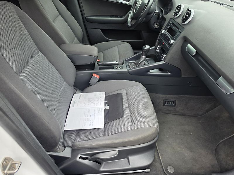 Audi A3 1.2 TFSI Xenon S-Line  - fotka 8 z 24