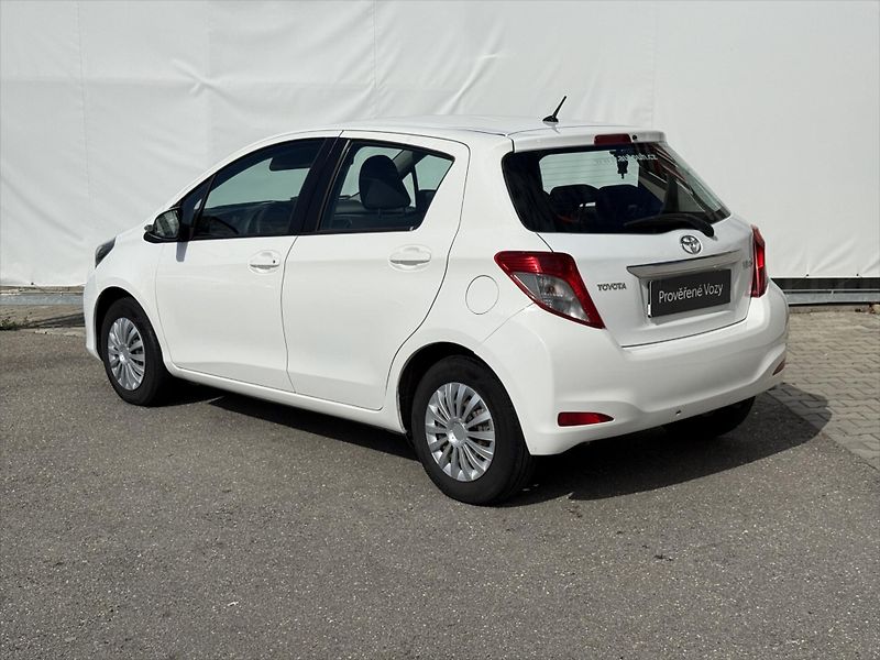 Toyota Yaris 1,0 AZ Power - fotka 4 z 15