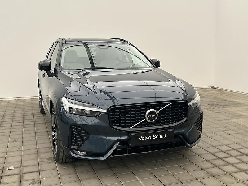 Volvo XC60 2.0  B4 4x4 ULTIMATE - fotka 7 z 33