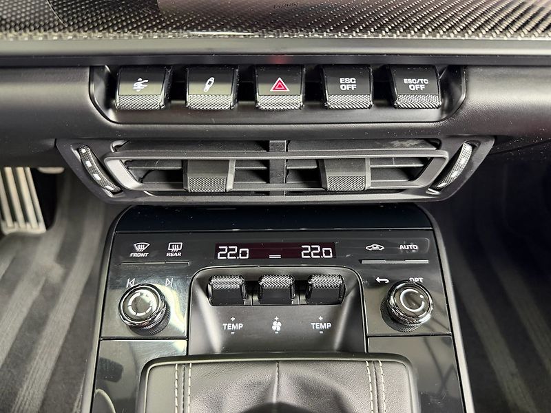 Porsche 911 GT3 TOURING 992, PDK, MATRIX P - fotka 19 z 24