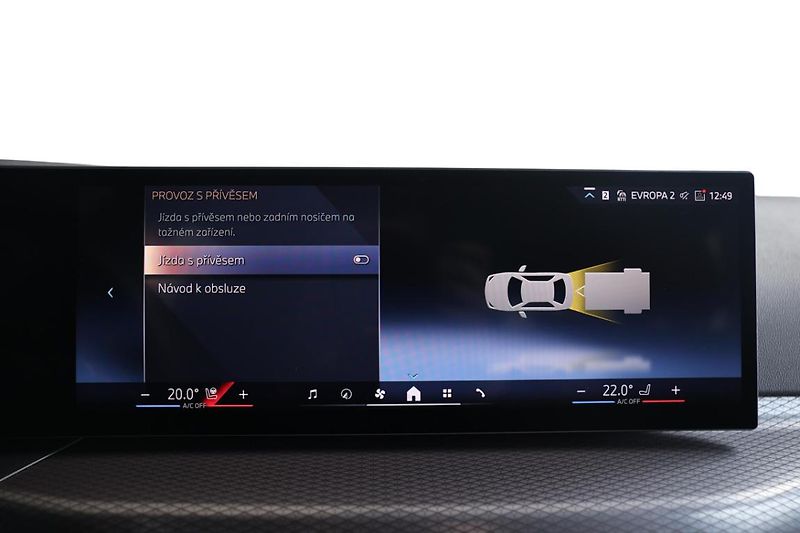 BMW Řada 3 320d xDrive Touring - fotka 17 z 27