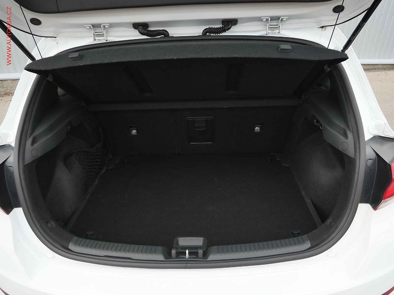 Hyundai i30 (2021) 1.5i, 1.maj,ČR, Smart - fotka 7 z 23