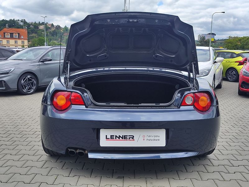 BMW Z4 2.2i/125kW Cabrio - fotka 16 z 32