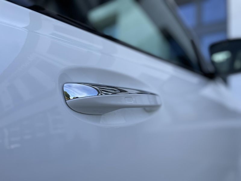 Mercedes-Benz GLB 200d 4Matic - fotka 11 z 32