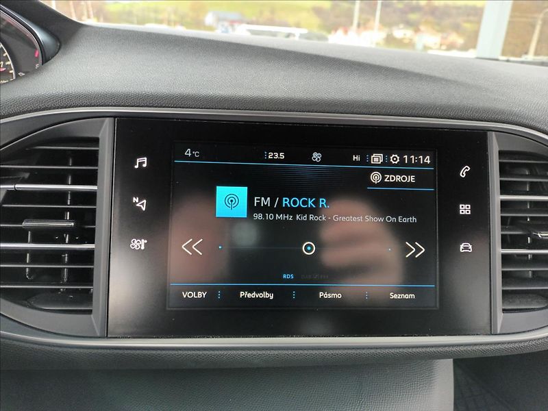 Peugeot 308 2,0 HDI,GT,130KW,ČR,SERVIS,NAV - fotka 35 z 50