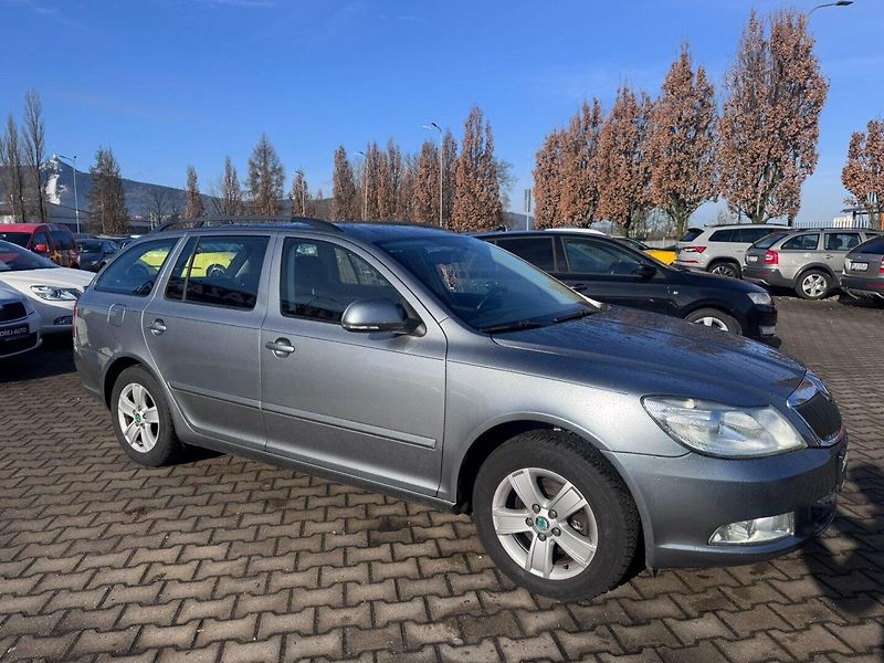 Škoda Octavia (2012) 1,6 TDI 77KW TAŽNÉ SK FACELIFT - fotka 7 z 49