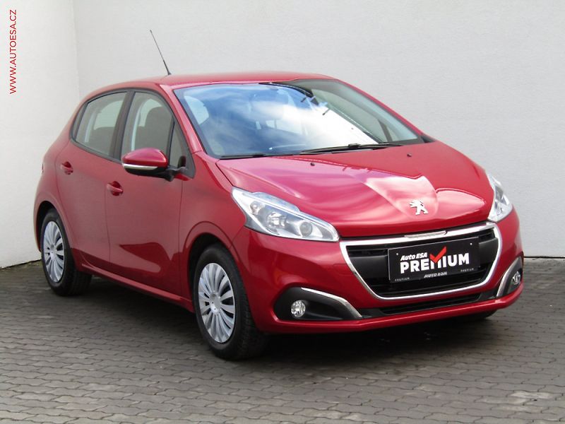 Peugeot 208 (2018) 1.2 PT, Style, kamera - fotka 1 z 3