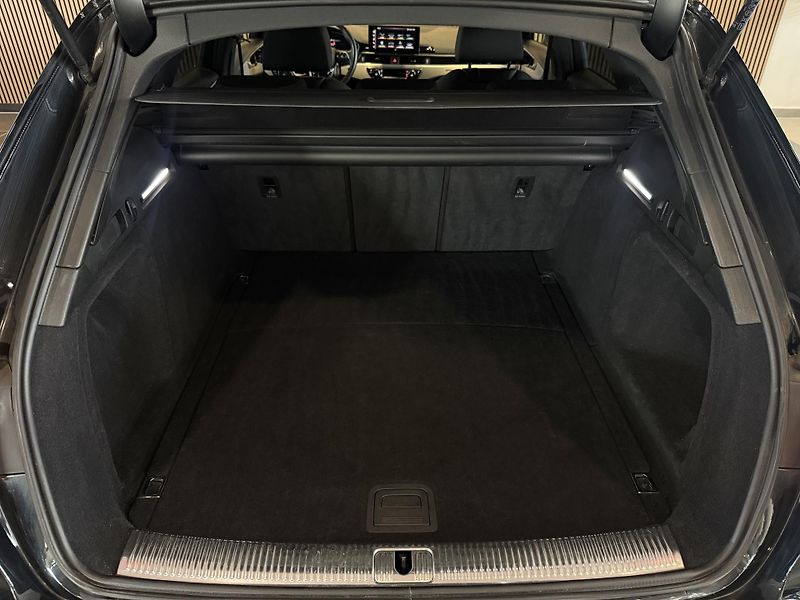 Audi A4 Avant 40 TDI Quattro Comp+ Matrix CZ - fotka 10 z 38
