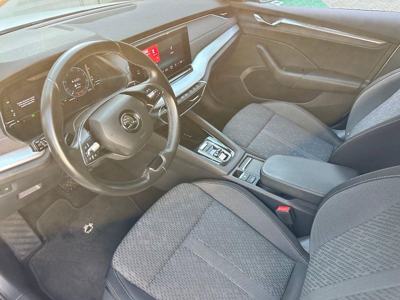 Škoda Octavia (2022) 2.0 TDI 110kW DSG Style Combi - fotka 6 z 25