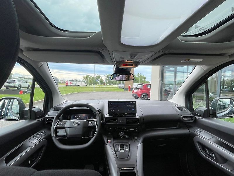 Toyota ProAce City Verso 1.5D Automat Short VIP - fotka 31 z 31
