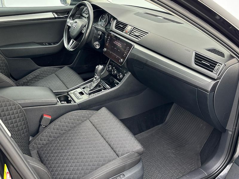 Škoda Superb STYLE DSG - fotka 9 z 25