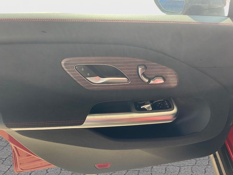 Mercedes-Benz CLA (2026) 220 4MATIC - fotka 10 z 16