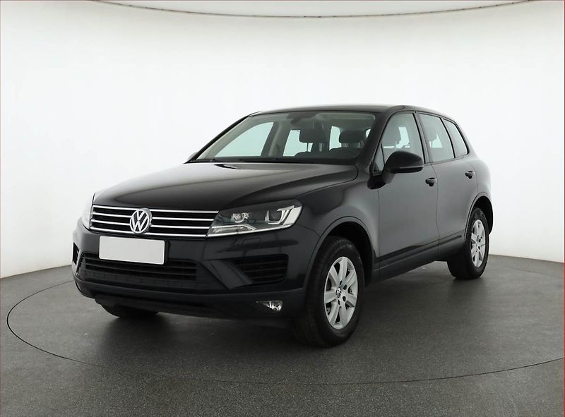 Volkswagen Touareg (2015) 3.0 TDI, 4X4, Automat, Navi - fotka 2 z 20