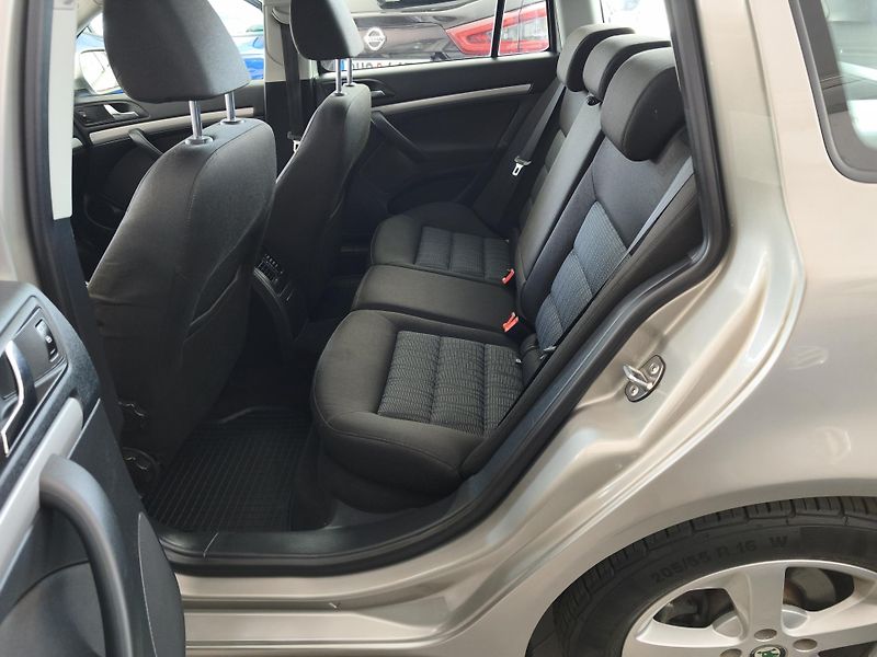 Škoda Octavia (2013) 1,4TSi-90kW - fotka 14 z 19