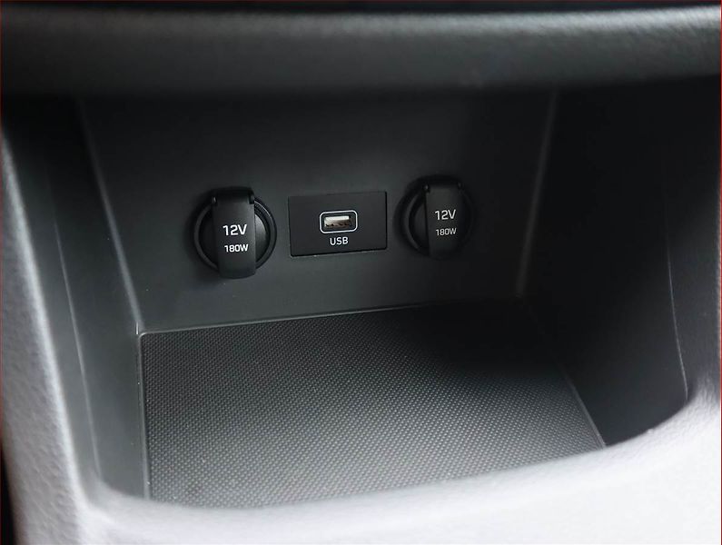 Hyundai i30 (2022) 1.5 DPI, Serv.kniha, Tempomat - fotka 16 z 18