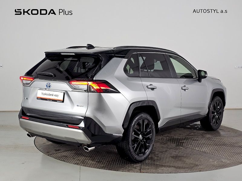 Toyota RAV4 (2025) 2.5HEV 222k 4X4 SELECTION - fotka 2 z 29