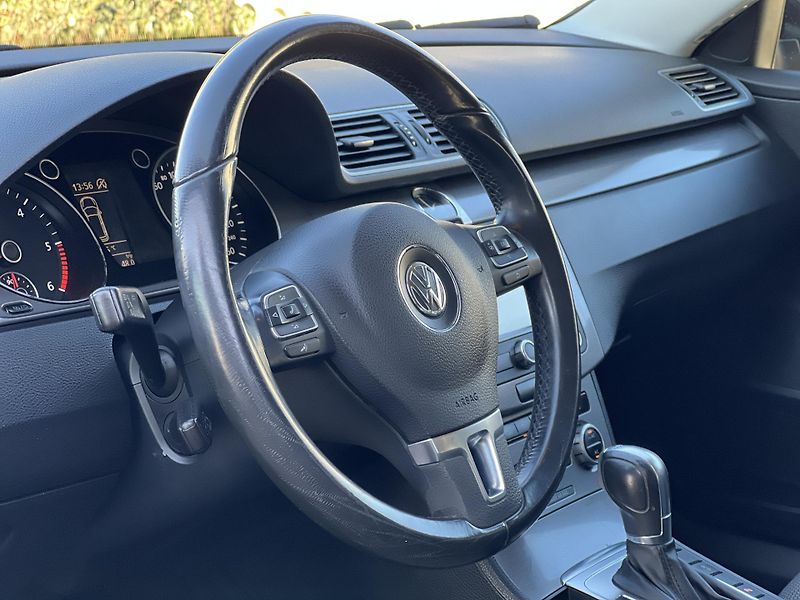 Volkswagen Passat 2.0TDi 103kw DSG odp. DPH - fotka 17 z 48