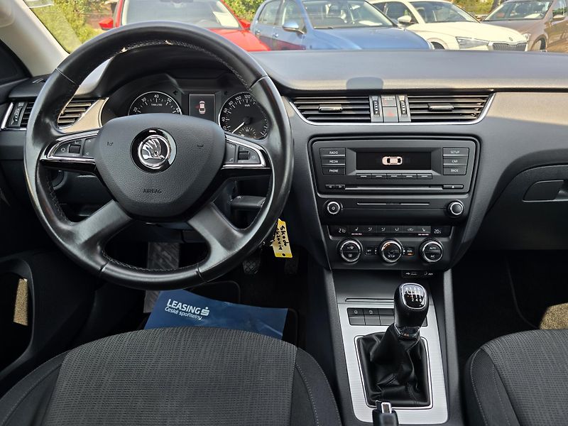 Škoda Octavia 5Hb 1.4 TSI ELEGANC 100% STAV  - fotka 21 z 24