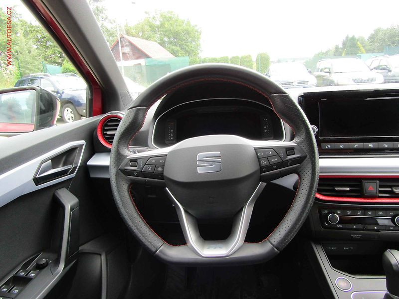 Seat Ibiza (2023) 1.5TSi, 1.maj,ČR, FR, DSG - fotka 14 z 16