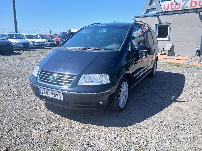Volkswagen Sharan 2.0 TDI, 7 míst, tažné - fotka 3 z 35