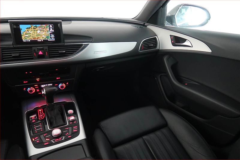 Audi A6 (2012) Sport 3.0 TDI, 4X4, Automat - fotka 8 z 19