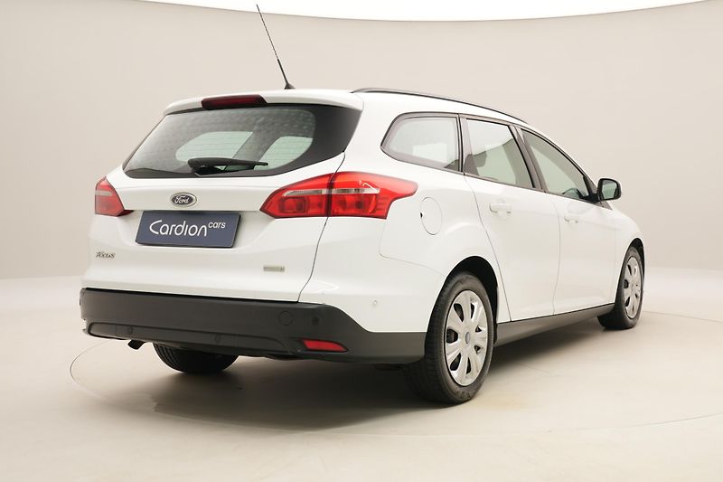 Ford Focus 1.0 ECOBOOST TREND 92kW AUT CZ - fotka 12 z 37